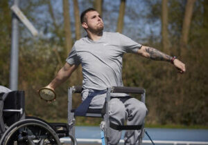 seated thrower with a discus