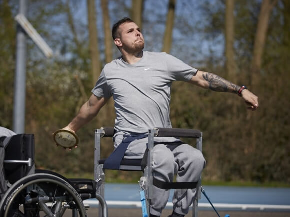 seated thrower with a discus