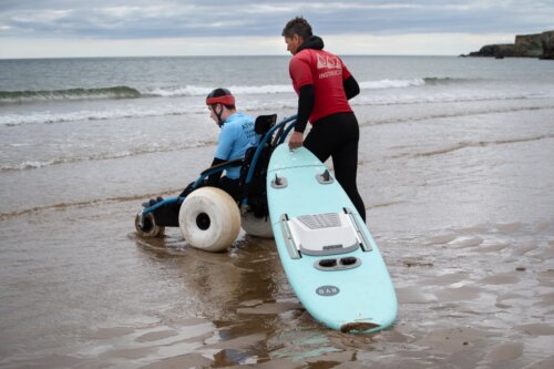 Preparing to para surf